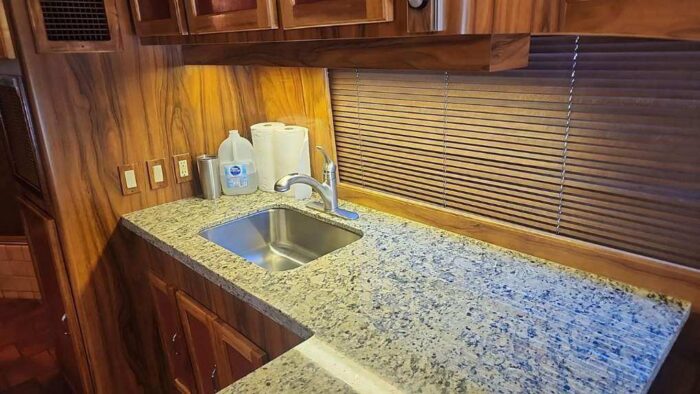 1982 MCI Custom Coach Motor Home - Image 6
